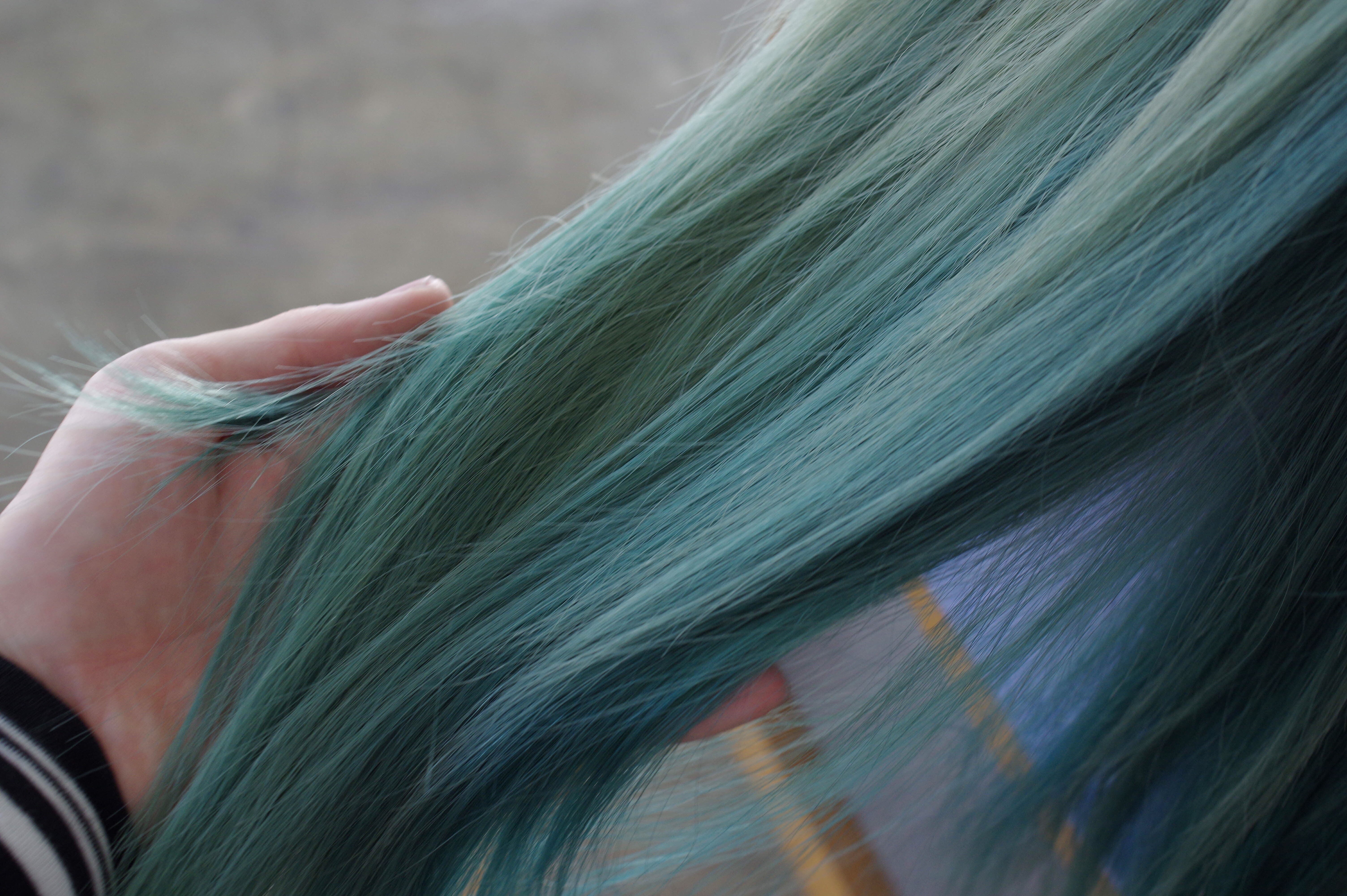 緑色のマニックパニックのヘアカラーから綺麗なヘアカラーに色味をチェンジしたお話 Keisukeshinomiya 四宮桂佑 ヘアサロンtheorder 公式ブログ