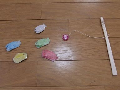 磁石を使った釣りゲーム 簡単手作りおもちゃの作り方 工作図鑑