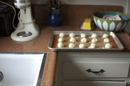 rolls rising