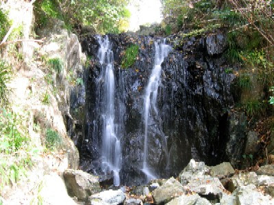 春友の滝