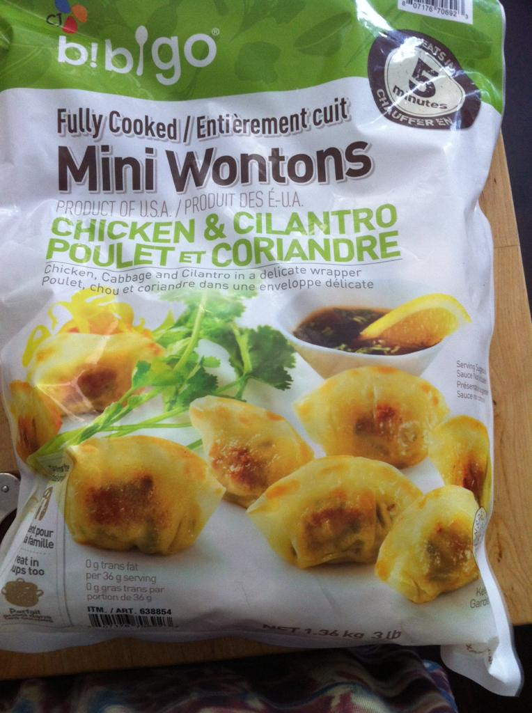 Wonton Soup Is My New Favourite Low Cal Snack These Bad Boys Are 50 Calories Per 4 Wontons Add Some Pre Made Broth And Bam 100 Calorie Snack 10isplenty