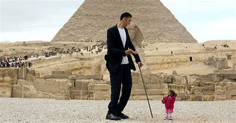 worlds tallest man meets worlds smallest woman