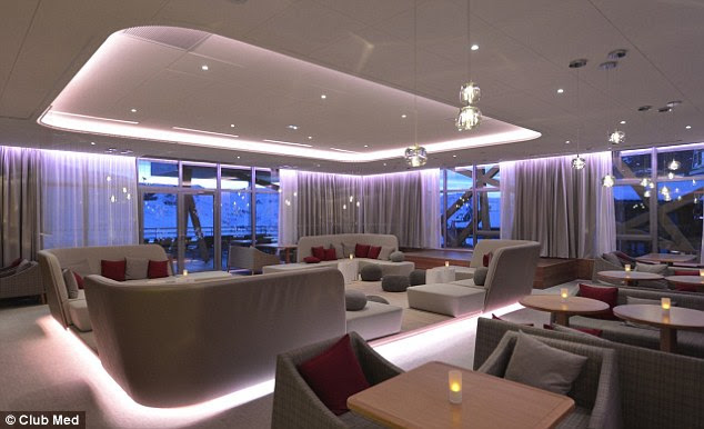 Epicurious has a balcony with sunbeds and seating areas as well as an outdoor jacuzzi