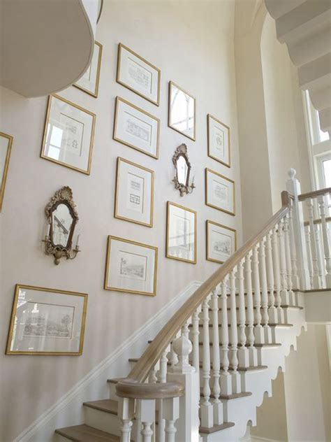 Instantly brighten your bath with these easy, inexpensive bathroom decor. vintage-stair-gallery-wall-design | HomeMydesign