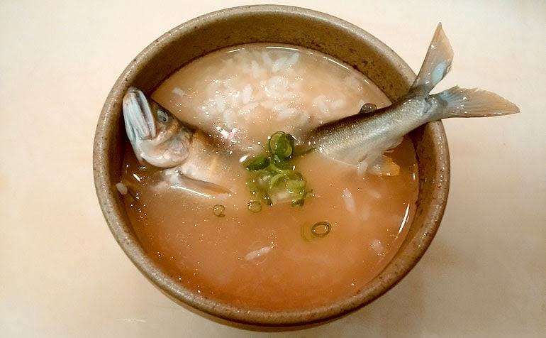 香味芳醇 釣り場でも手間いらずに作れるアユ雑炊 旬魚旬菜 つり宿 Tsurinews