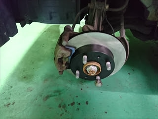 ダイハツタントのブレーキ修理 車検 奈良市 法華寺モータース