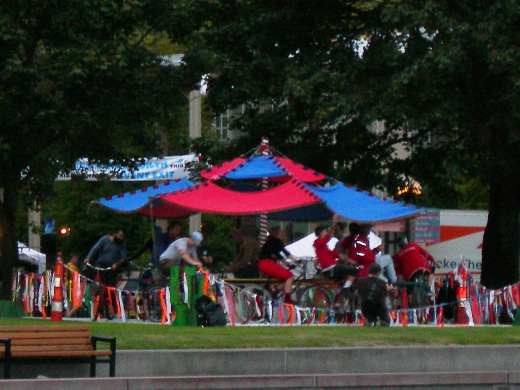 2007-08-31 Bumbershoot Carousel (1)