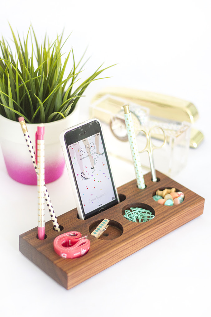 How To Make Your Own DIY Wooden Desk Caddy » Dream Green DIY