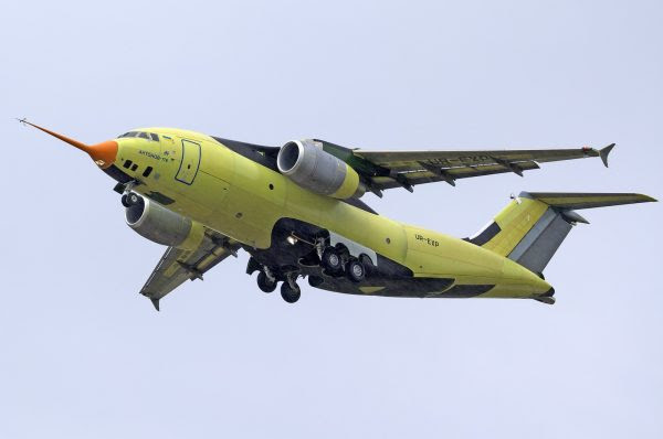 Primer vuelo del AN-178 (Foto: Oleg V. Belyakov)