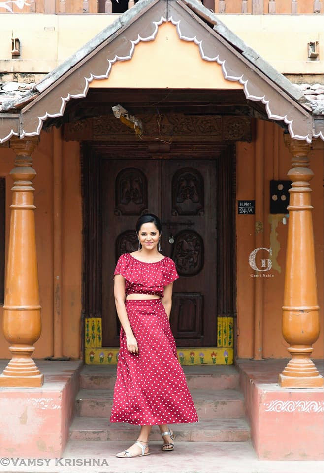 Indian Tv Anchor Anasuya Photo Shoot In Maroon Dress