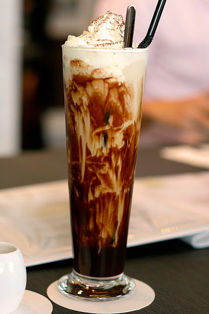 Iced cafe mocha