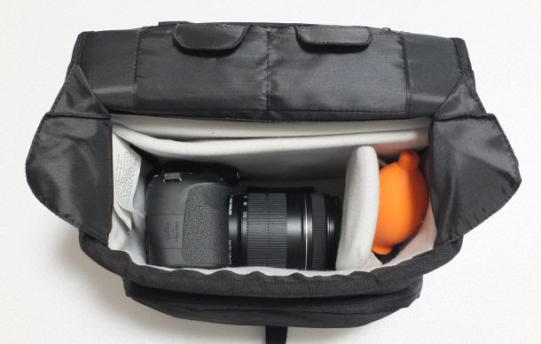 Amazonベーシックカメラバッグmサイズの写真レビュー 一眼レフを1台だけ入れるのにおすすめ