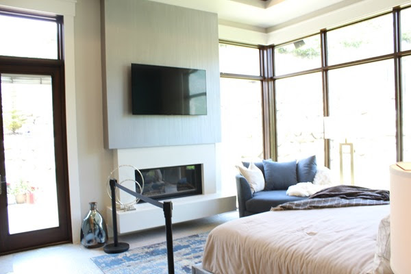 UV parade master bedroom
