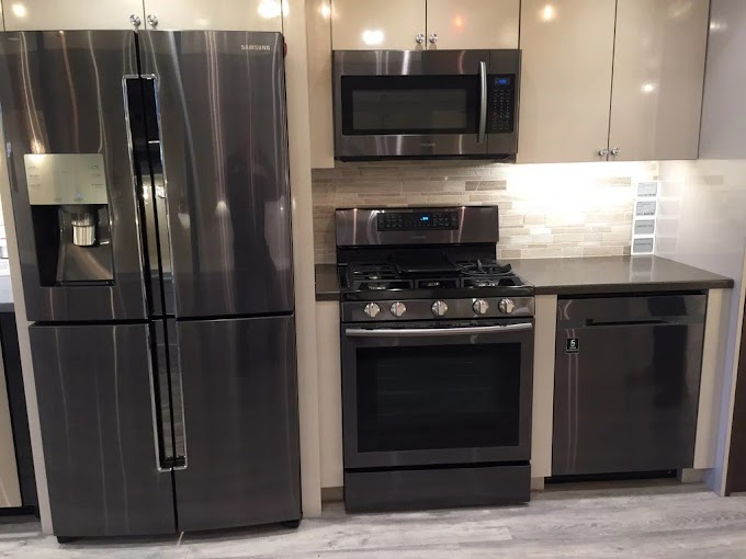 Frigidaire 4 Piece Kitchen Suite Stainless Steel - Cafeâ¢ 4-Piece Package with Counter Depth French Door : Learn why stainless steel resists rust and corrosion, about the types of stainless steel, and how the process of passivation works.