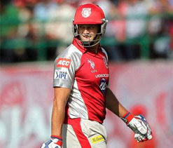 Not among runs, Gilchrist says he is under scrutiny