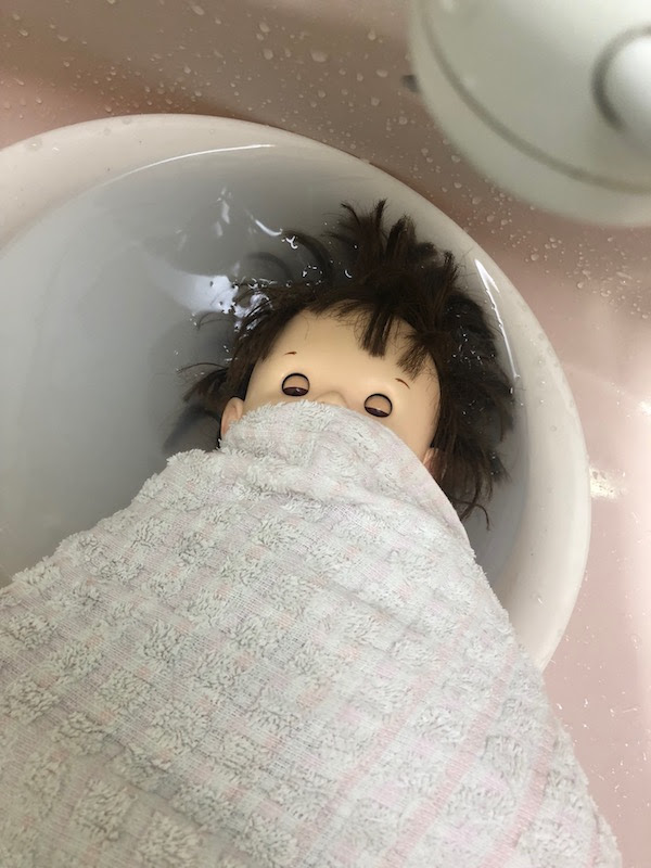 ショック ぽぽちゃん バービーの髪がボサボサに 女の子のママ必見 人形髪のお手入れ方法 ぽぽちゃんメルちゃん編 Itaming Note