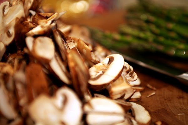 mushrooms and asparagus