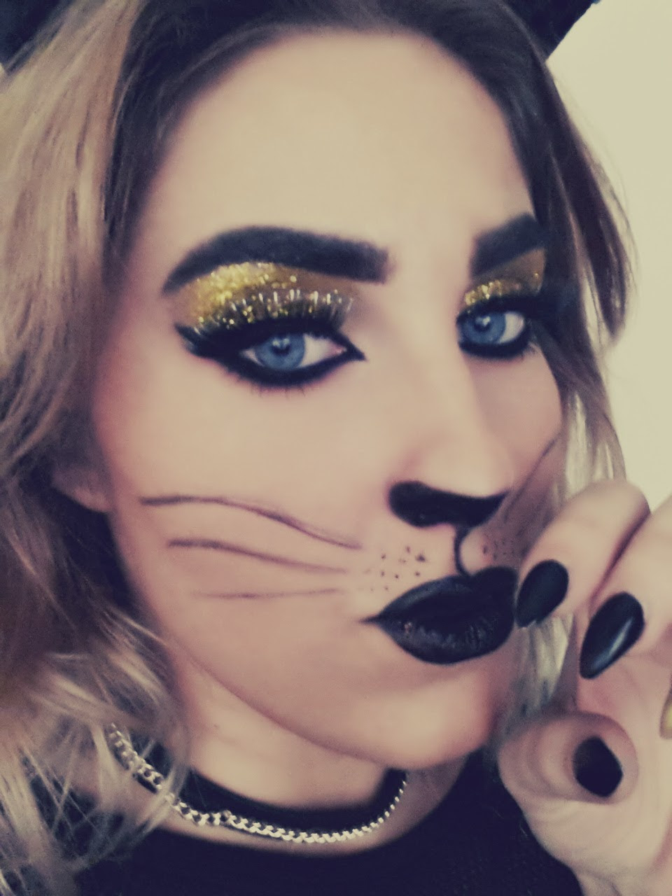 25 Halloween Eye Makeup Ideas  Flawssy