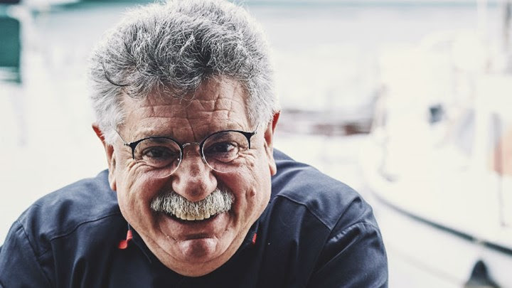 Λευτέρης Λαζάρου: Χρησιμοποιούν το όνομα του γνωστού σεφ για να αποσπάσουν χρήματα