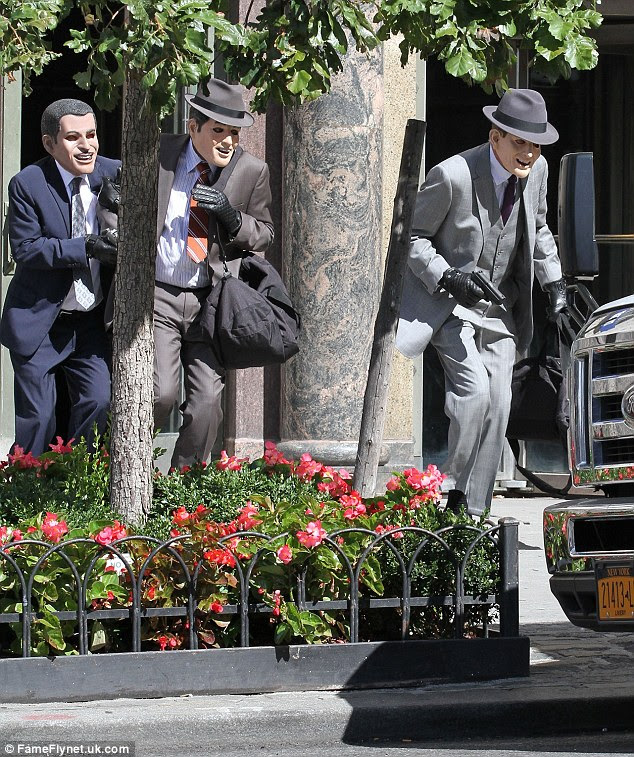 morgan freeman michael caine  alan arkin film scenes  heist