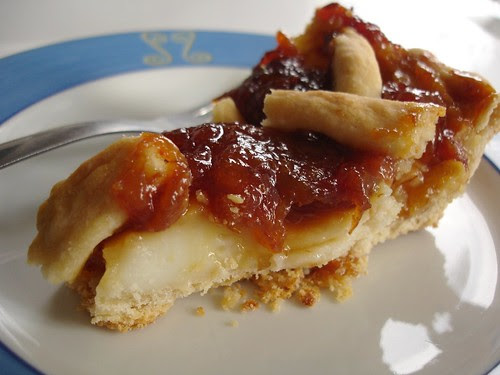 Caramel banana pie