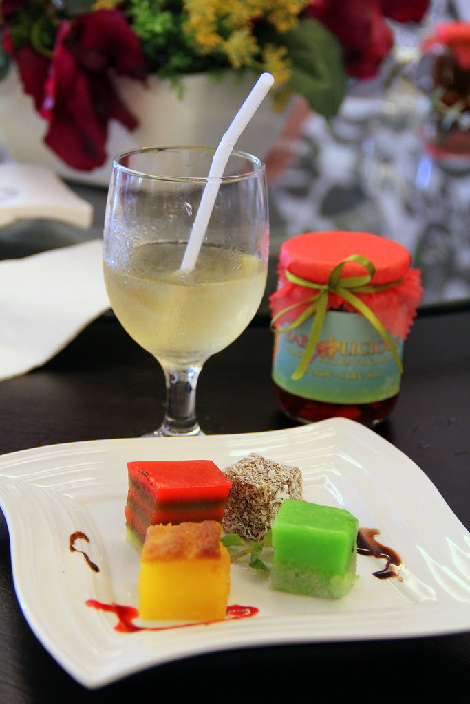 Kueh & Ice Lemon Jelly Drink