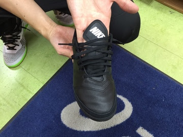 正しいシューズの履き方 靴ひもの結び方はこれだ フタバスポーツ大宮店でトレシューを買う Vol 2 King Gear キングギア