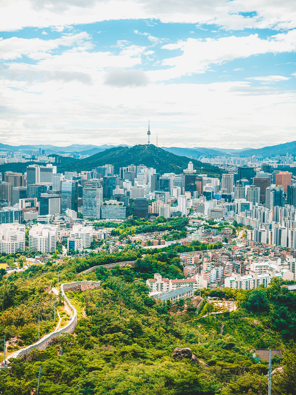 トピックス 韓国観光公社公式サイト トレッキングの秋 行こう ソウルの山 韓国観光公社公式サイト