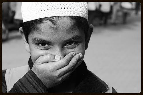 Bandra Bazar Road Stinks by firoze shakir photographerno1