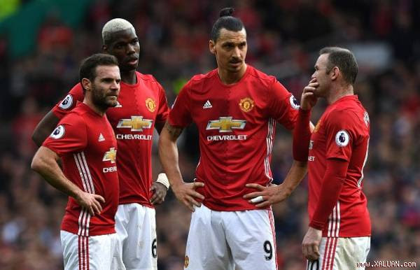 Ibrahimovic lý giải việc MU lỡ cơ hội vào top 4