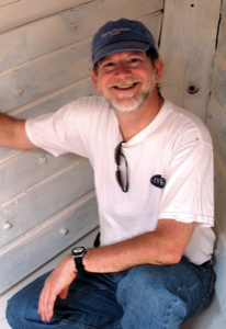 Go to Tom's gallery of small woodworking projects.