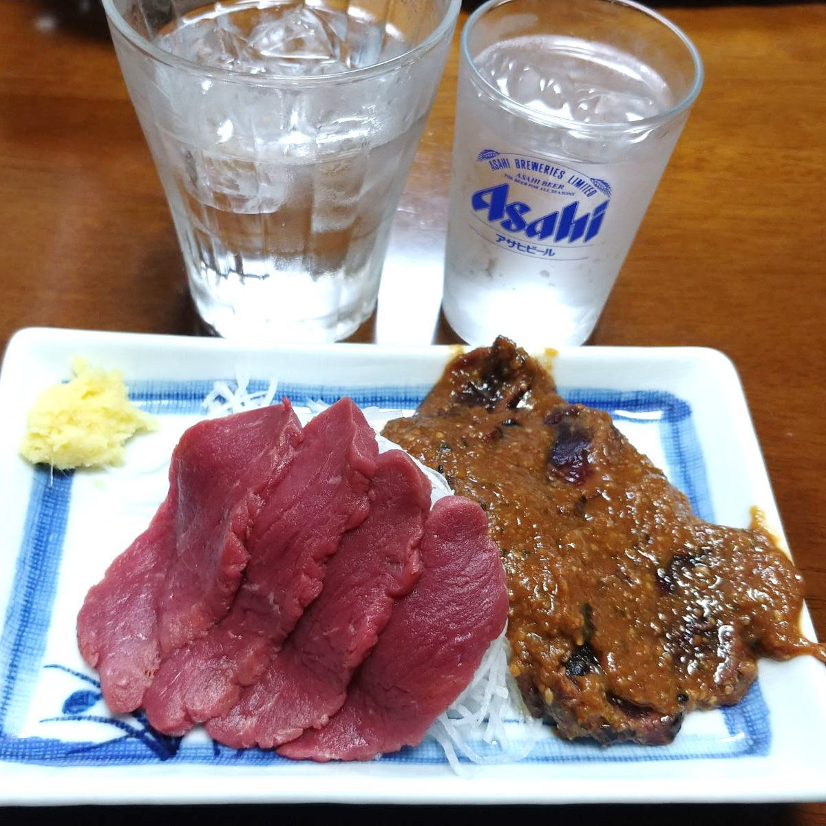 富士亭ろばた 名物馬刺の味噌漬け ジャンボ肉汁じゅわ 餃子で一杯 松本市居酒屋グルメ 信州裏グルメ情報