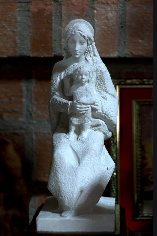 Virgen del colegio Aldovea.Madrid