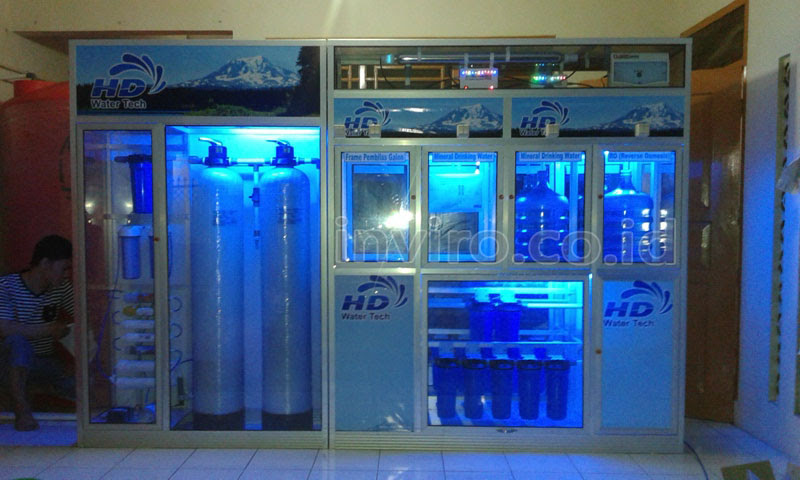 Desain Lemari Etalase Depot Air Minum Isi Ulang INVIRO Desain Lemari Etalase Depot Air Minum Isi Ulang INVIRO