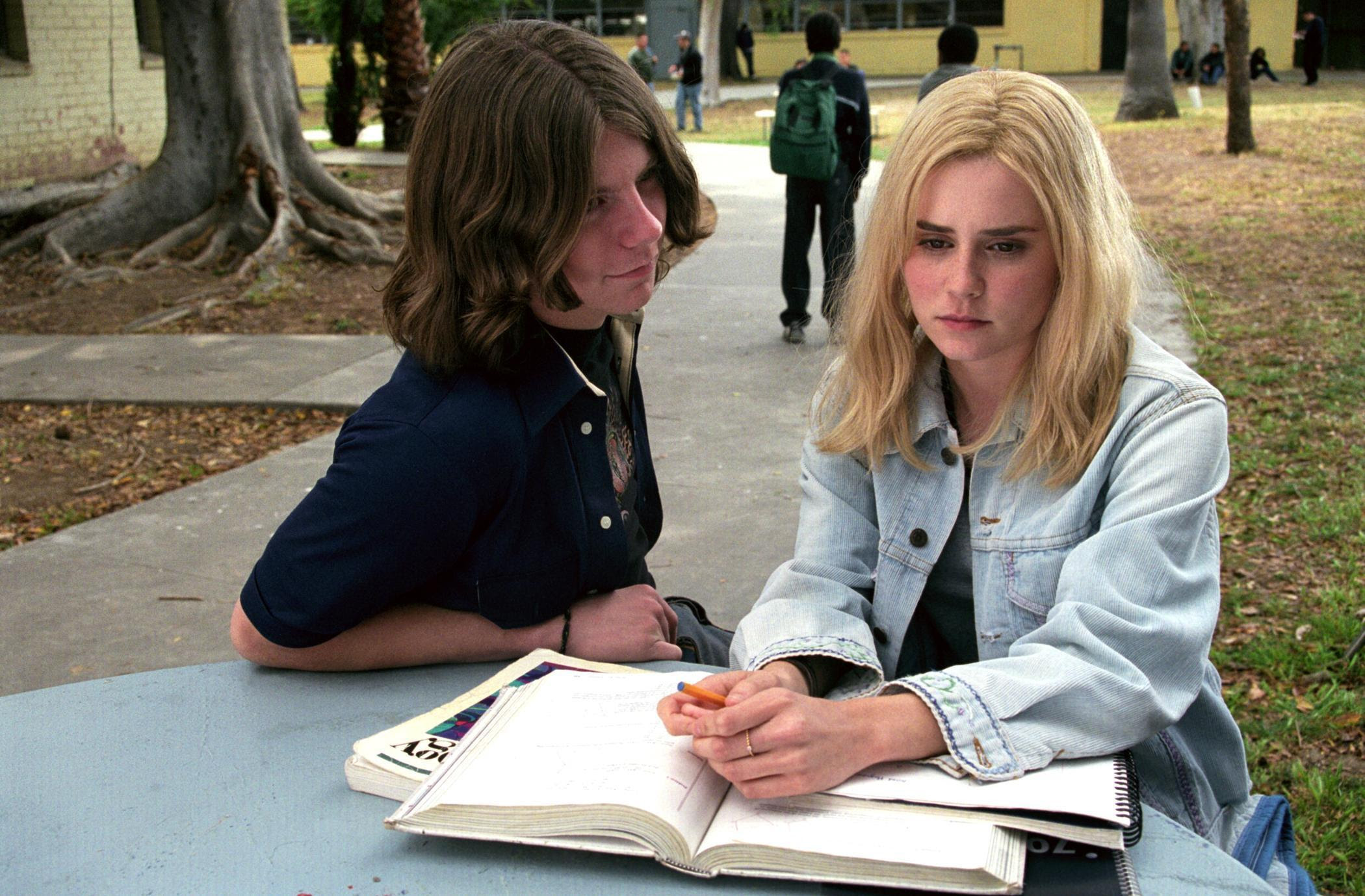 Astrid & Paul - White Oleander