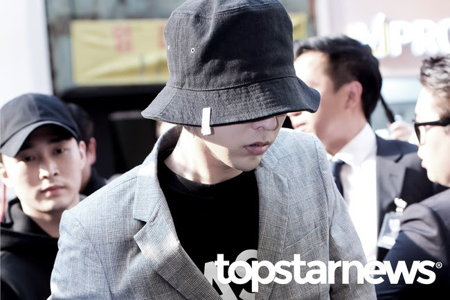  toàn bộ đường phố người hâm mộ biển đến gặp G-Dragon của sự kiện đến thăm hiếm hoi - ảnh 6. "title =" toàn bộ đường phố đã giảm từ gorgonian G-Dragon tham gia để xem sự kiện hiếm - "= PHOTOID" ảnh 6. 'rel = "lightbox 35e987a0-2e83-11e7-94dd-f5fb809058d1" type = phong cách "hình ảnh" = "max-width: 100%;" dữ liệu ban đầu = "http : //kenh14cdn.com/2017/1493627333-67-org-1493652672207.jpg "width =" "height =" "> </div> <div class=