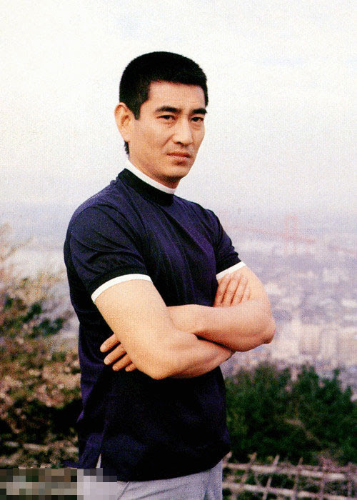 日本の大物俳優の高倉健さんが死去 貴重な昔の写真 中国網 日本語