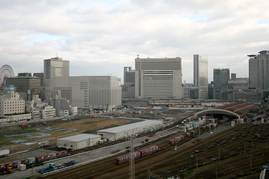 大阪梅田の再開発をじっくりと定点観測してみるブログ  2006年11月20日
