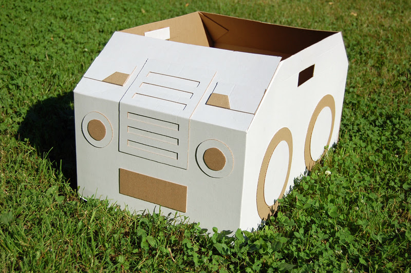 Cardboard car_01