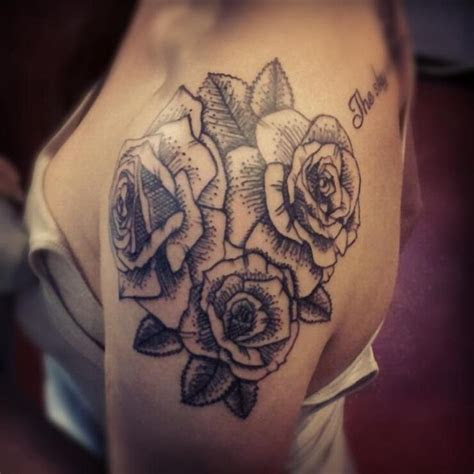 rose tattoo designs   love
