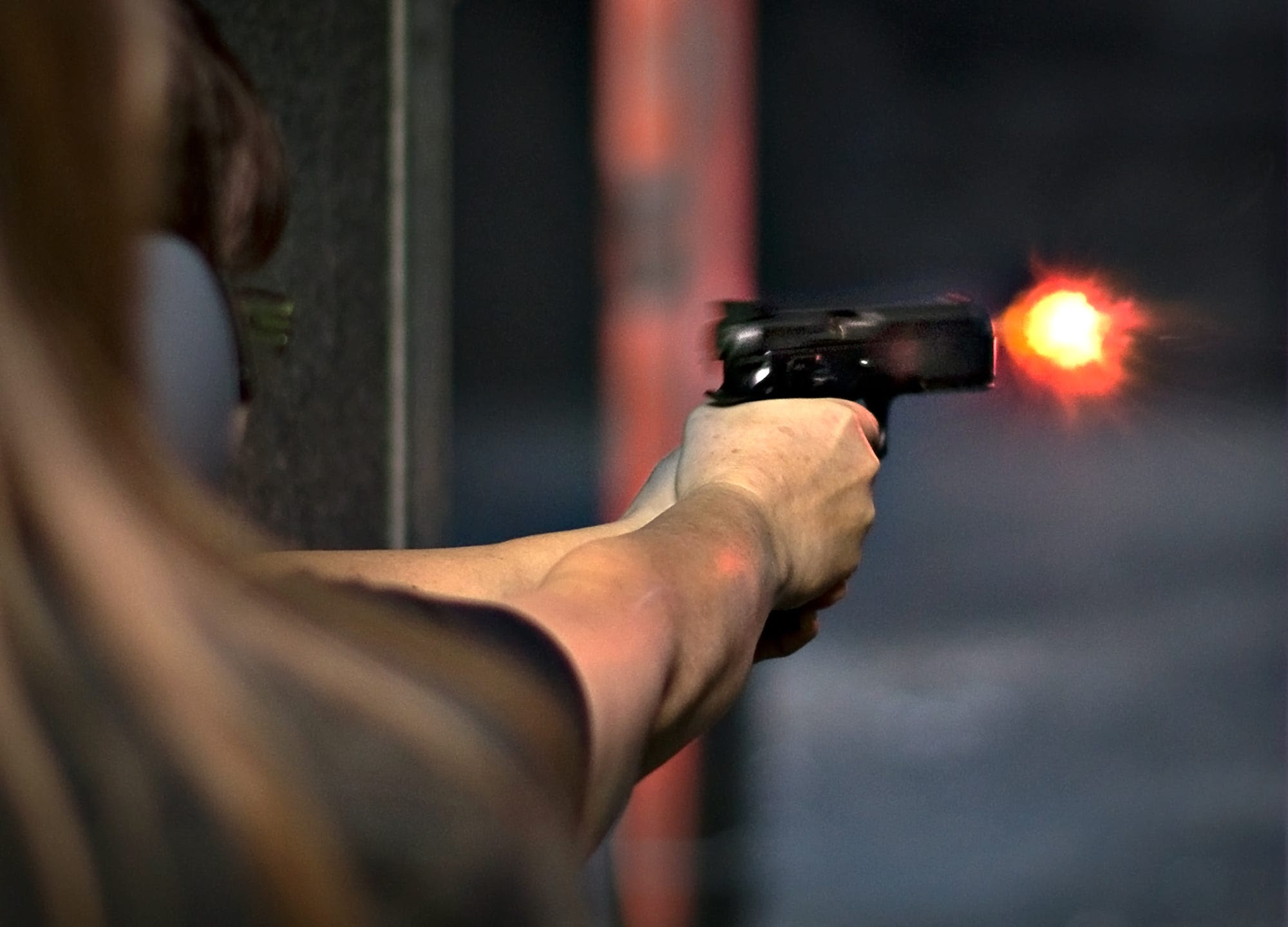 shooting gun firing range firearms pistol RTR3IWNC