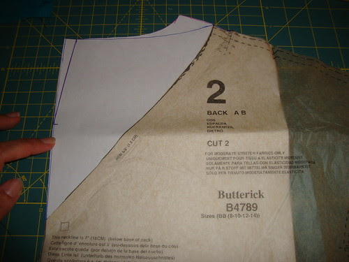 B4789:  changing the back V to a rounded neckline