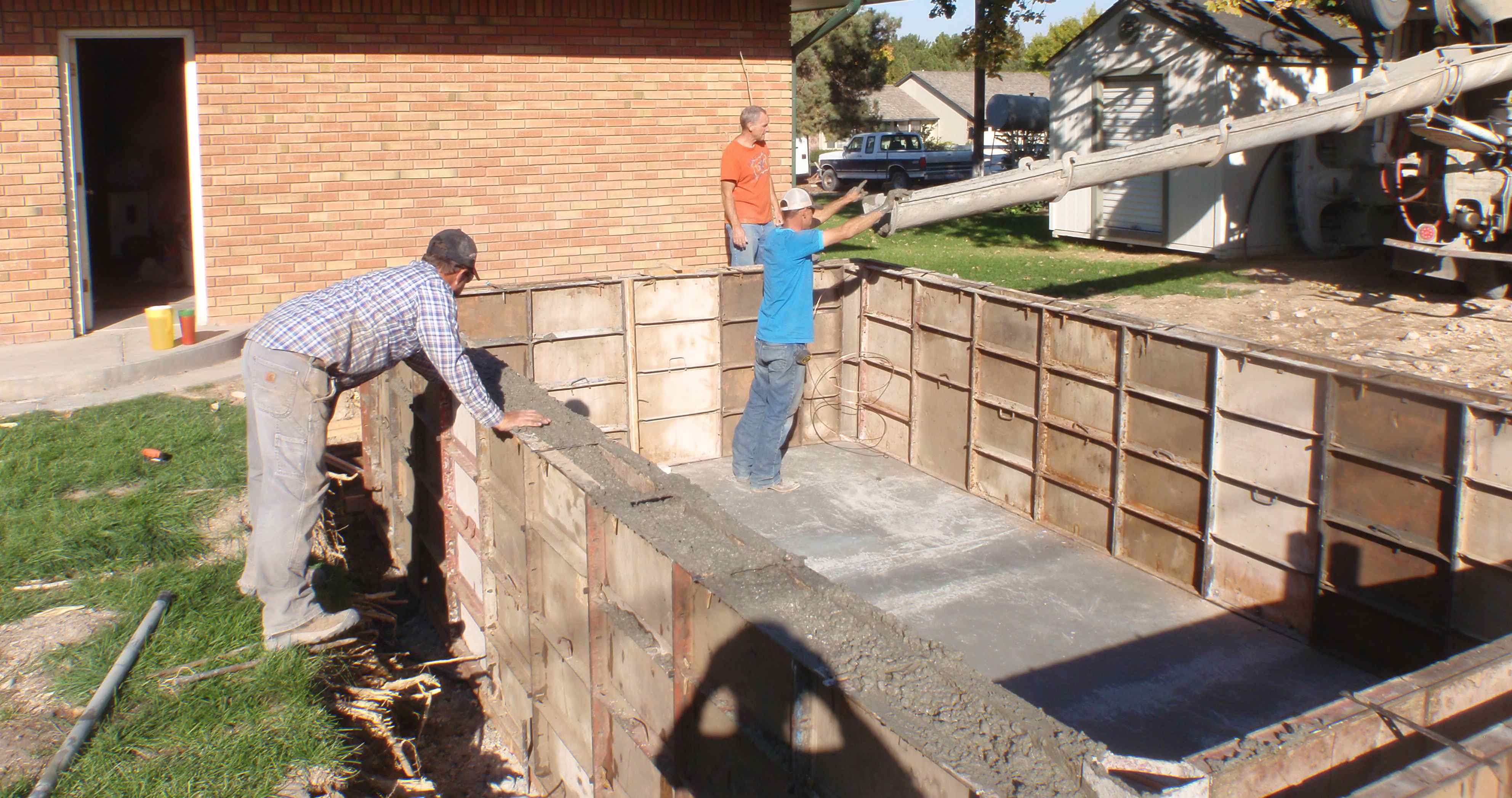 Putting in a Swimming Pool for Triathlon Training - The Cement Box ...