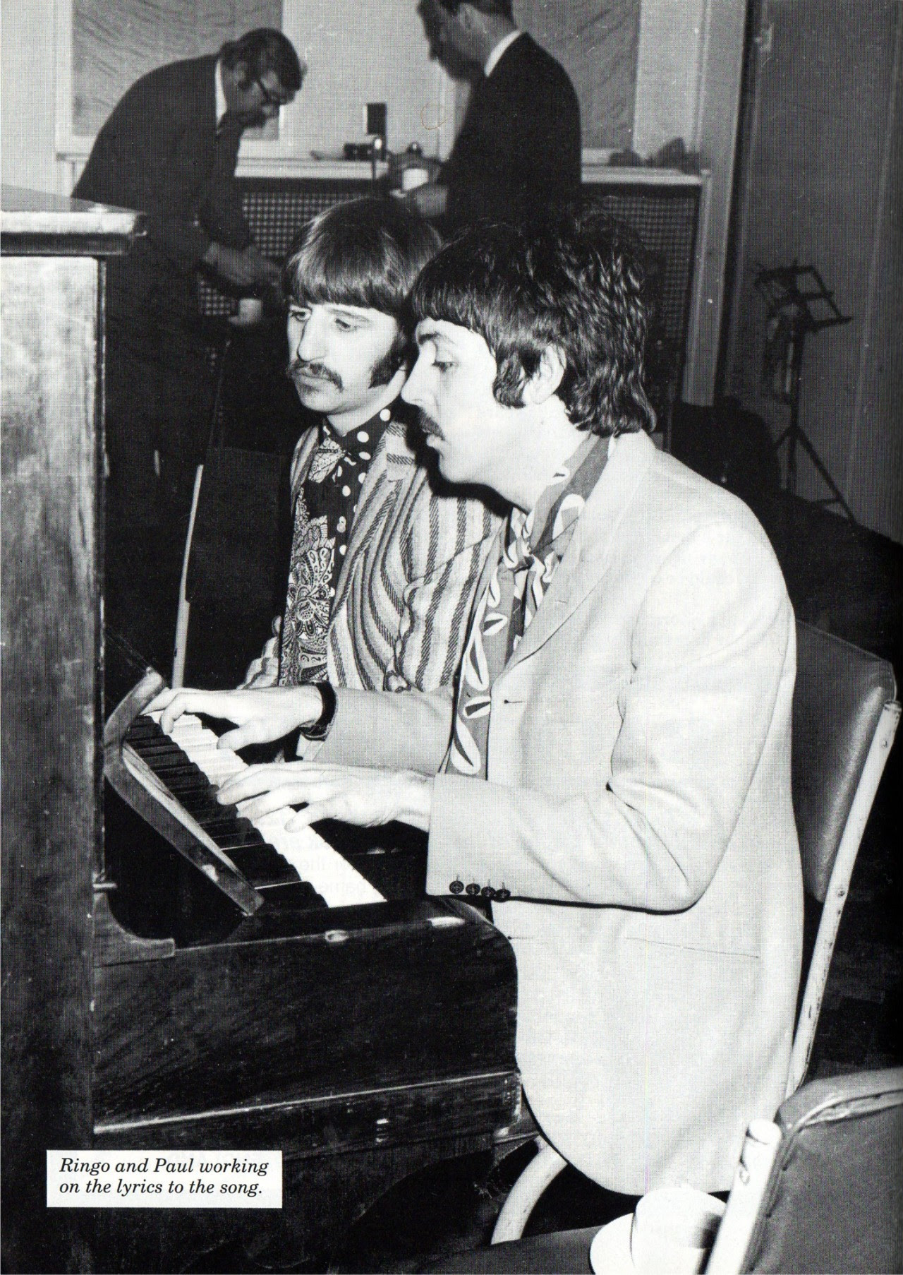 http://24.media.tumblr.com/tumblr_m0la0dB3b31r9fjgxo1_1280.jpg