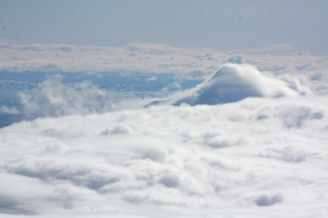mt hood from the air