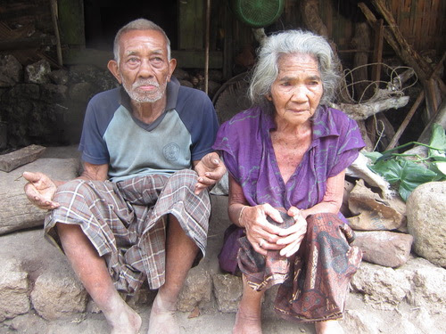 I Gede Senaya, anak piatu dan ditinggal menikah oleh 