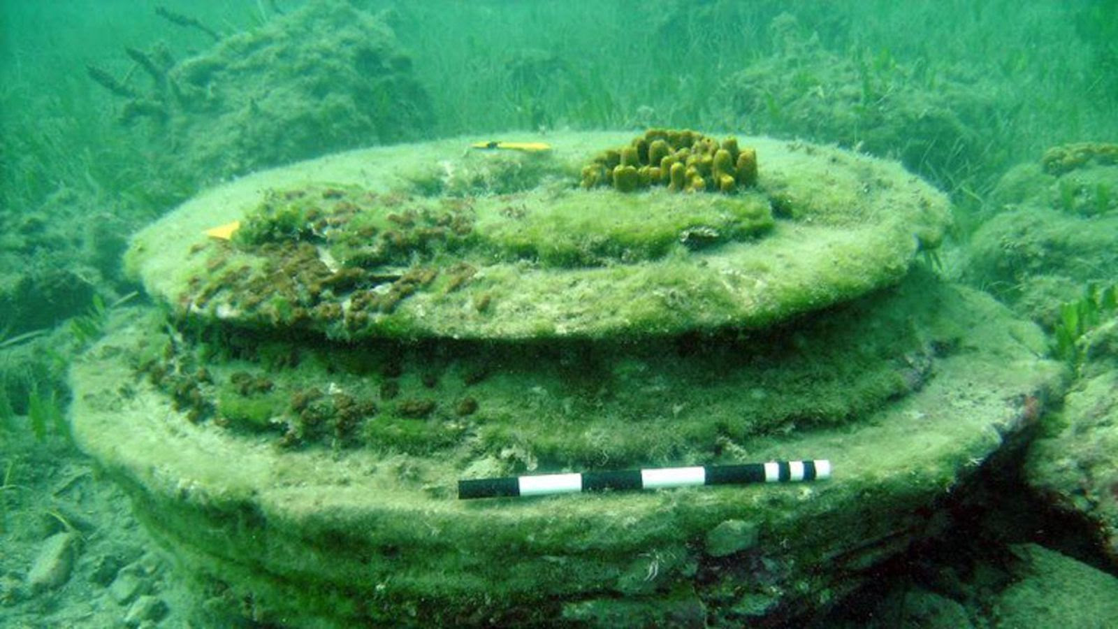 DECOUVERTE DE PLUSIEURS OVNIS CIRCULAIRES AU FOND DE LA MER-VIDEO