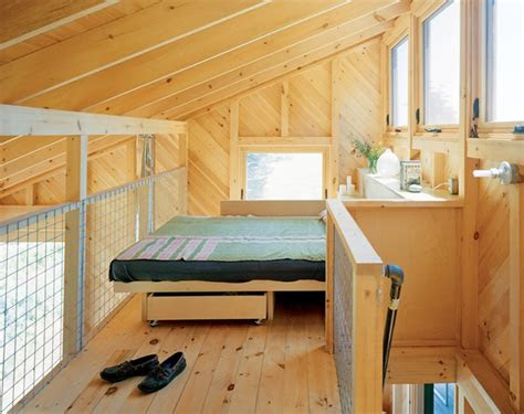 tiny  grid cabin  maine  completely  sustaining