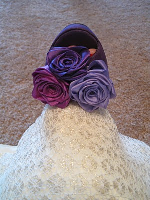 Chronicles Of A Shoe-Obsessed Bride, Part 5 (Ribbon Flower and Shoe Cuff Tutorial) : wedding diy mountain view shoes tutorial Img 623