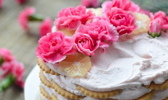 Strawberry Pink Lemonade Cake Recipe